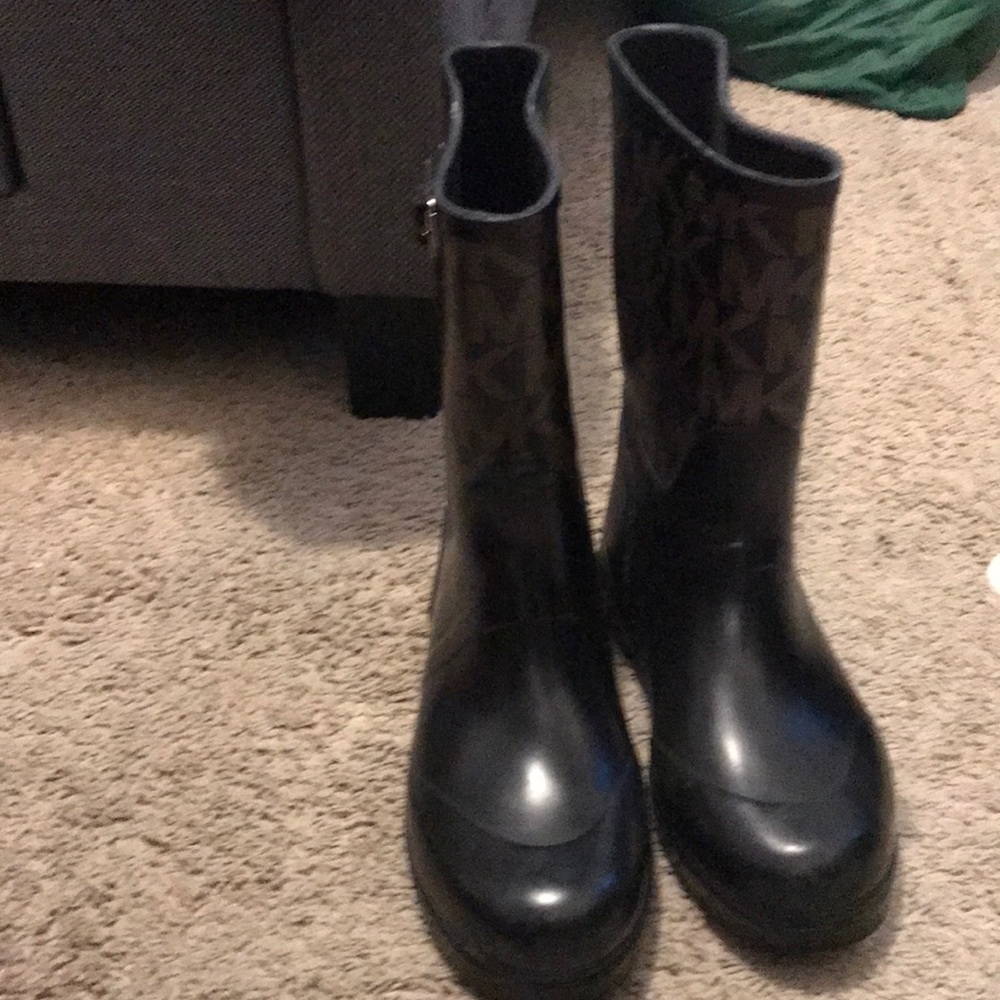 Michael Kors Rainboots